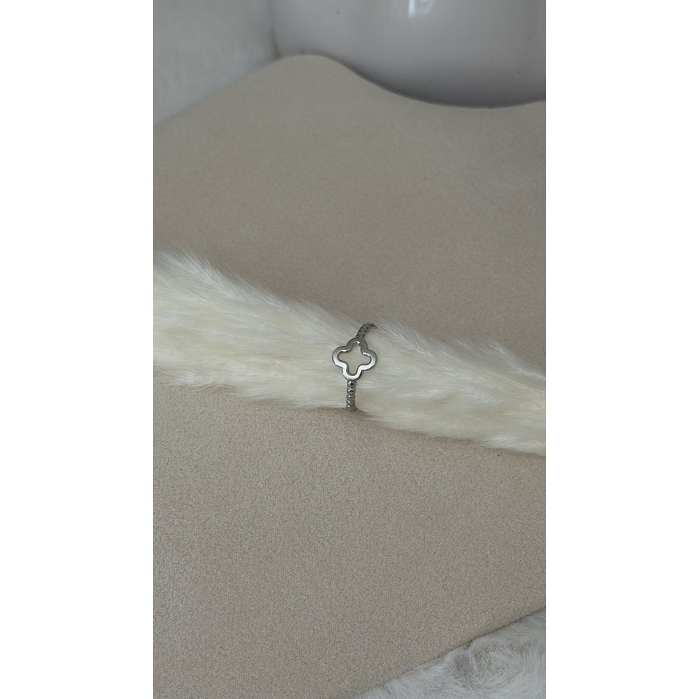Ring Kleeblatt offen