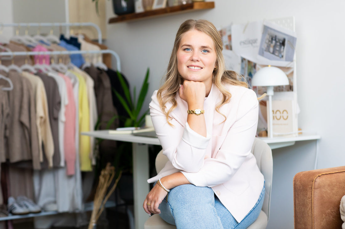 Feminines Outfit von ESTIIQUE Boutique