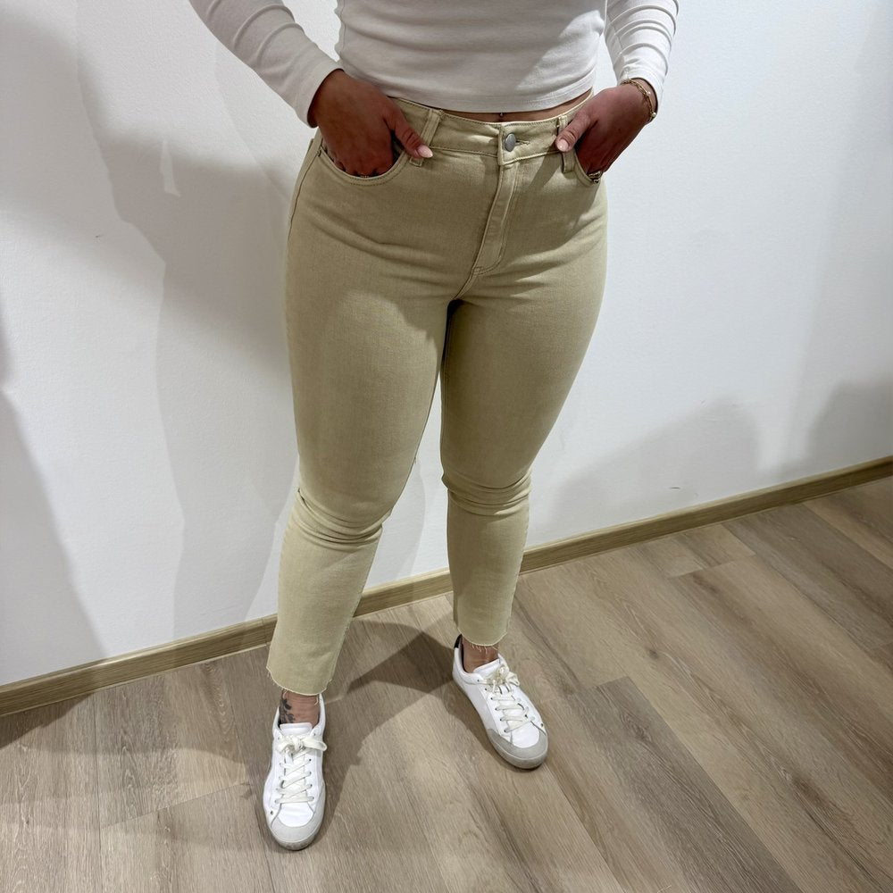 EF Jeans Mom Oatly