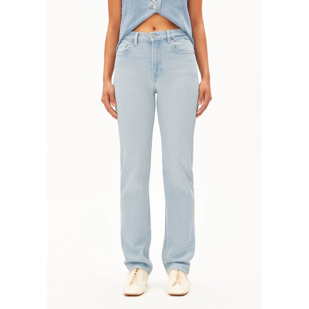 CARENAA mid straight Jeans