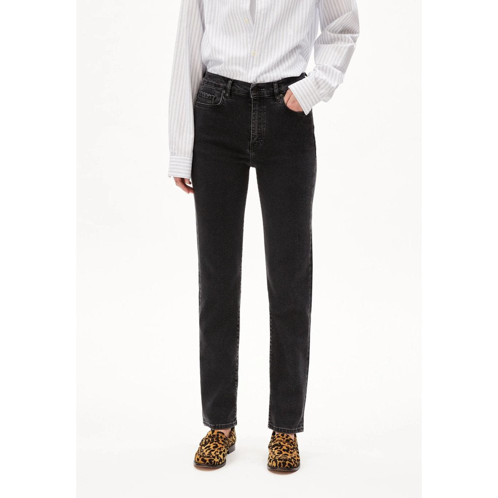 CARENAA mid straight Jeans