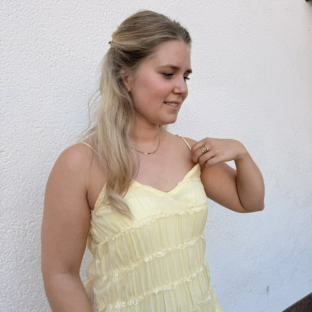 EF Kleid geraffte Details