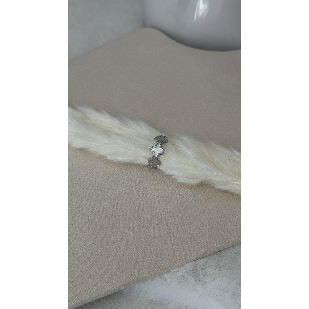 Ring Kleeblattreihe klein